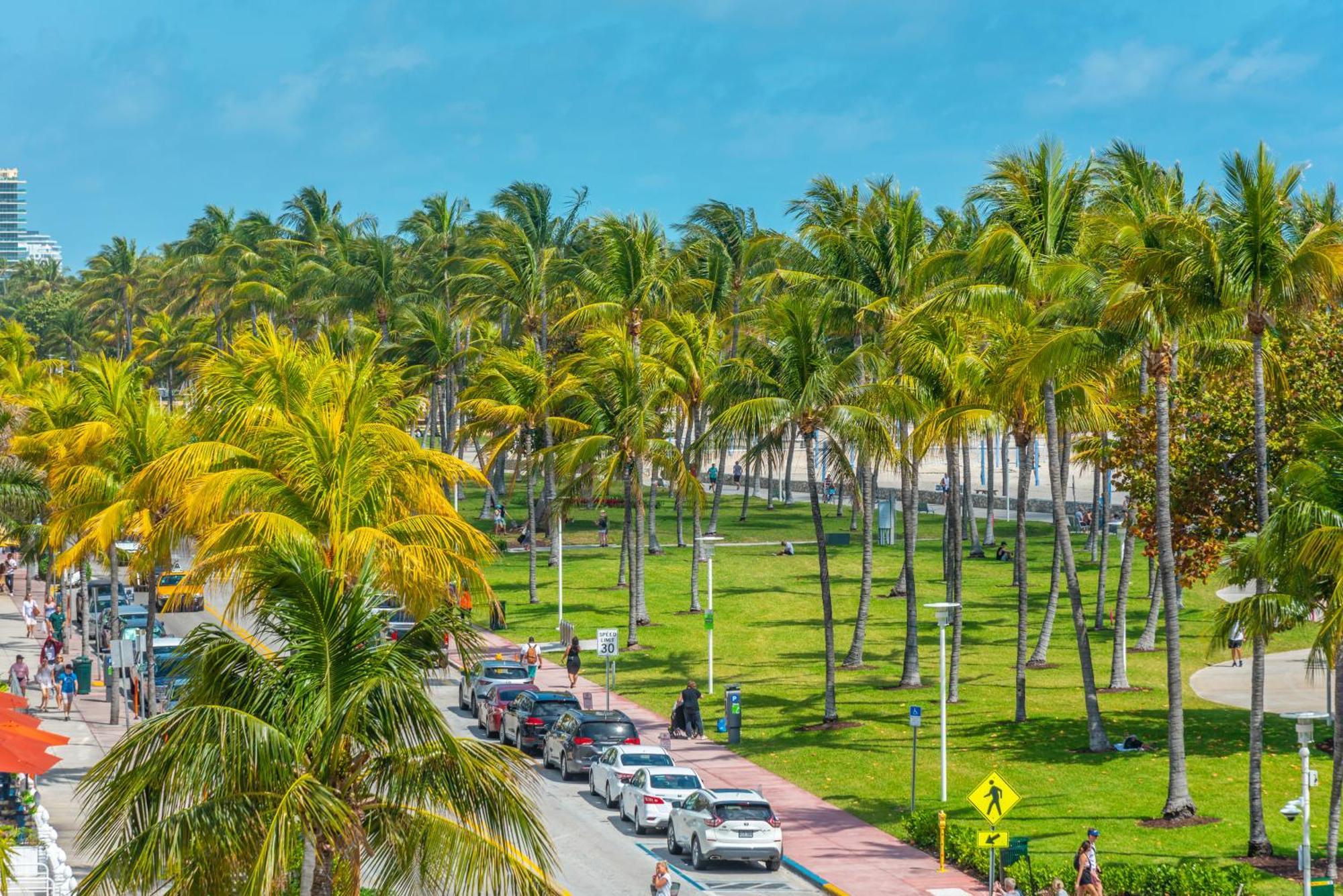 Bentley Hotel South Beach Miami Beach Exterior photo