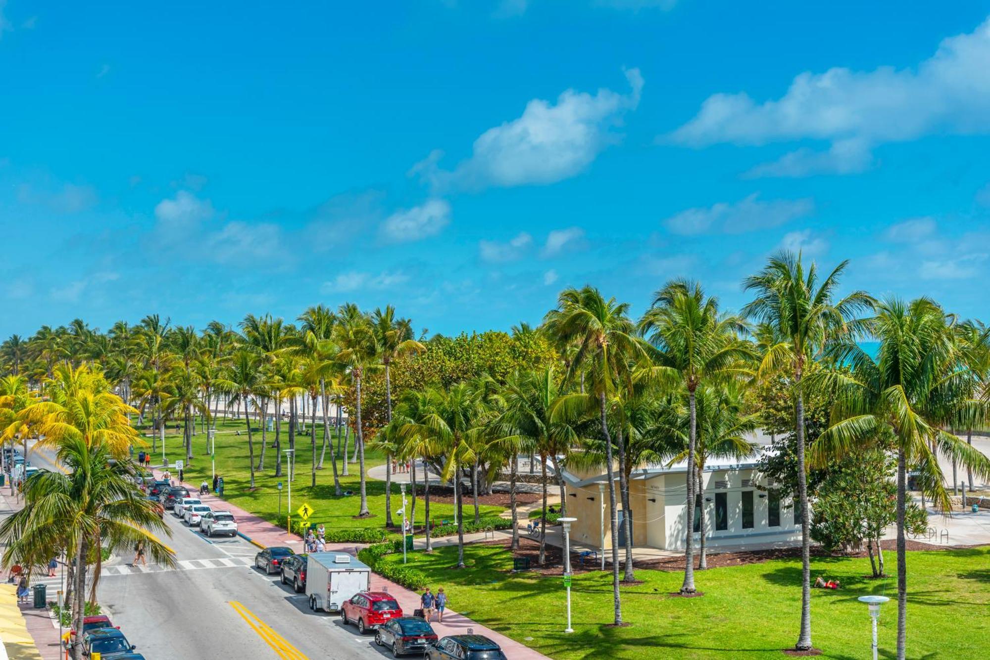 Bentley Hotel South Beach Miami Beach Exterior photo