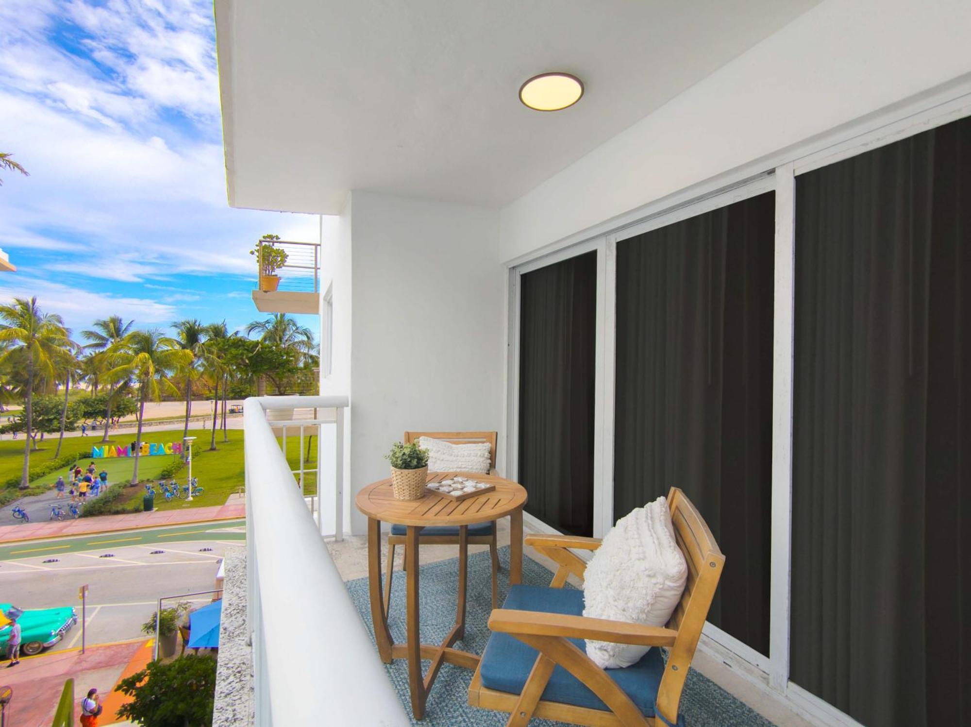 Bentley Hotel South Beach Miami Beach Exterior photo