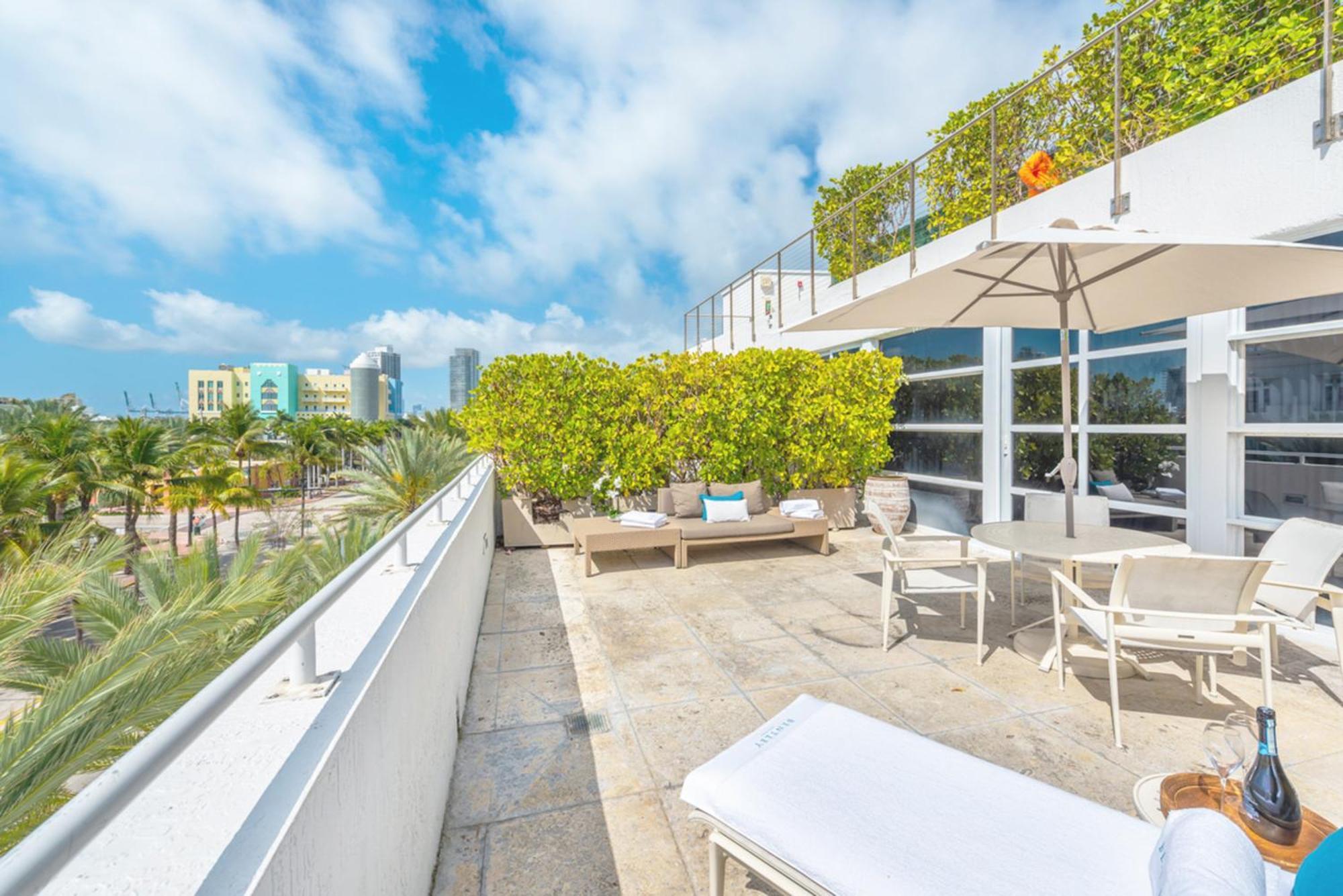 Bentley Hotel South Beach Miami Beach Exterior photo