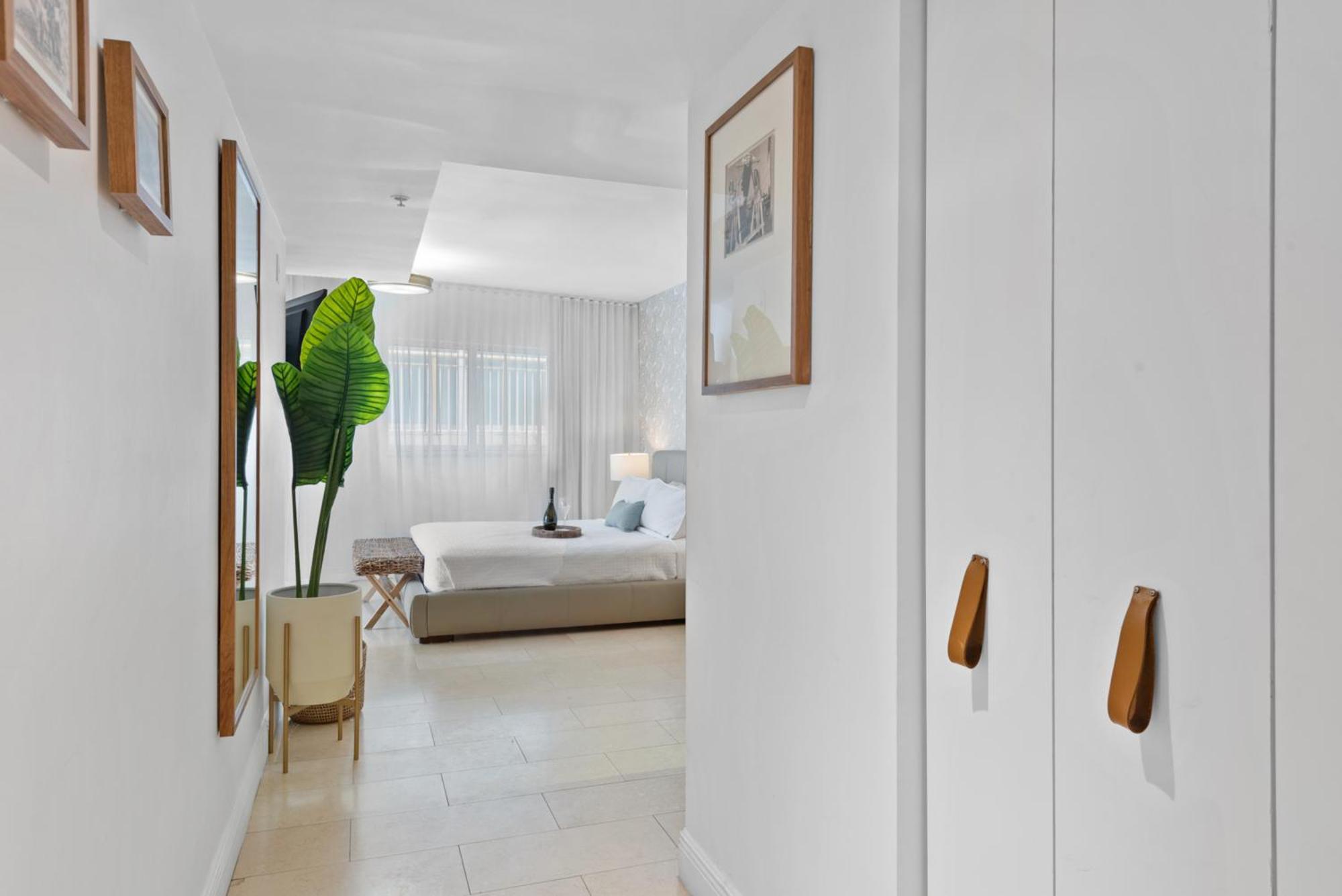 Bentley Hotel South Beach Miami Beach Exterior photo